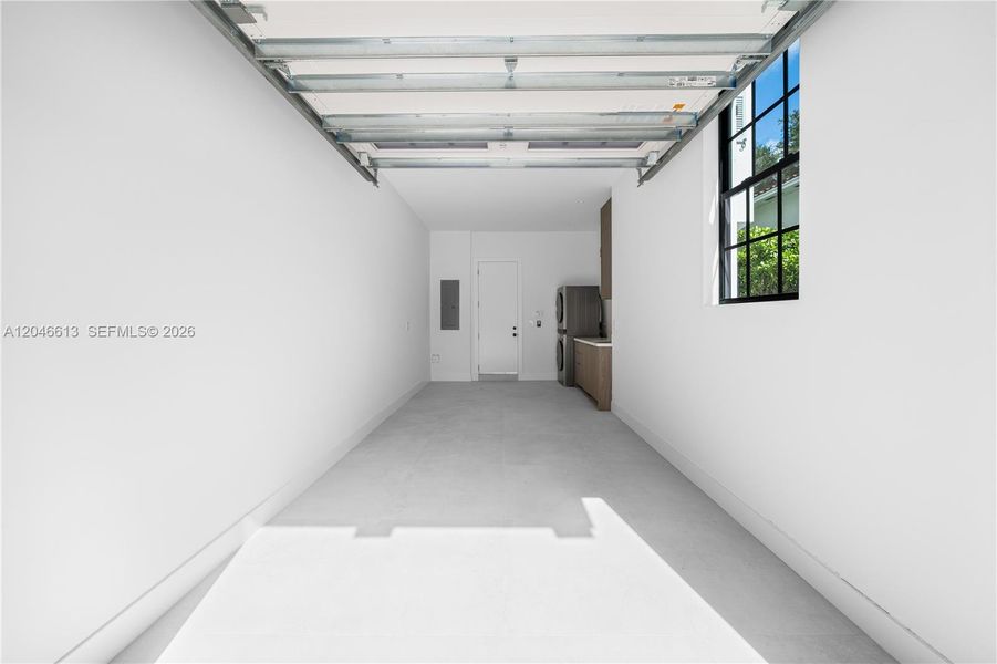 Spacious, unfurnished interior of a new home in , Coral Gables (Image 14). Spacious, unfurnished interior of a new home in , Coral Gables (Image 14).
