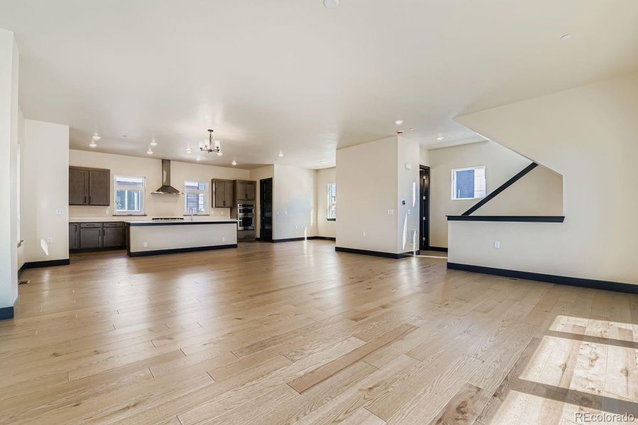 Spacious, unfurnished interior of a new home in Baseline, Broomfield (Image 39).