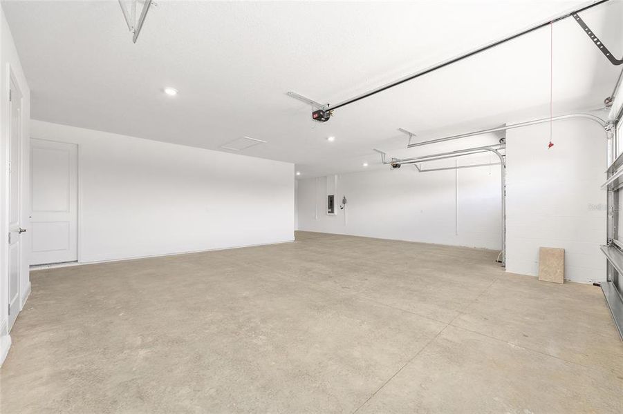 Spacious, unfurnished interior of a new home in , Ocala (Image 29). Spacious, unfurnished interior of a new home in , Ocala (Image 29).