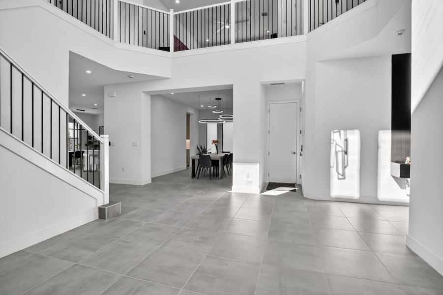 Spacious, unfurnished interior of a new home in , Boca Raton (Image 19). Spacious, unfurnished interior of a new home in , Boca Raton (Image 19).