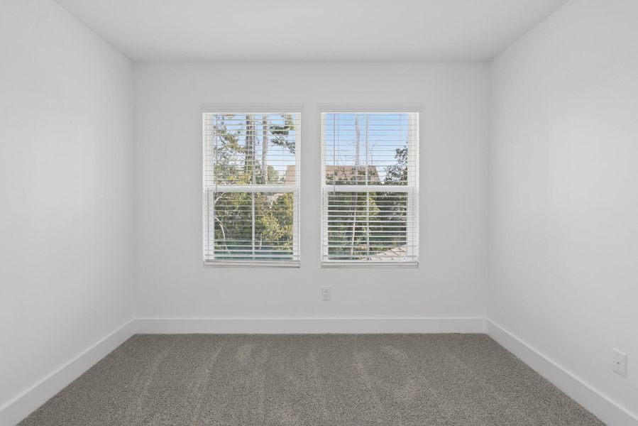 Spacious, unfurnished interior of a new home in Stono Village, Hollywood (Image 15).