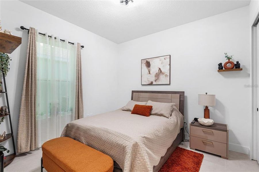 Furnished interior view inside a new home in , Kissimmee (Image 5).