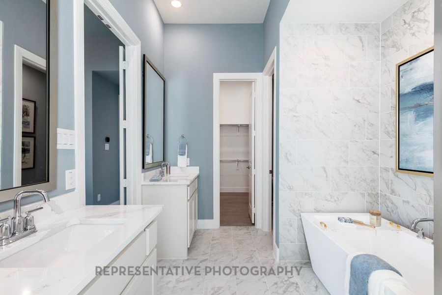 Furnished interior view inside a new home in Riceland: 50ft. lots, Mont Belvieu (Image 32).