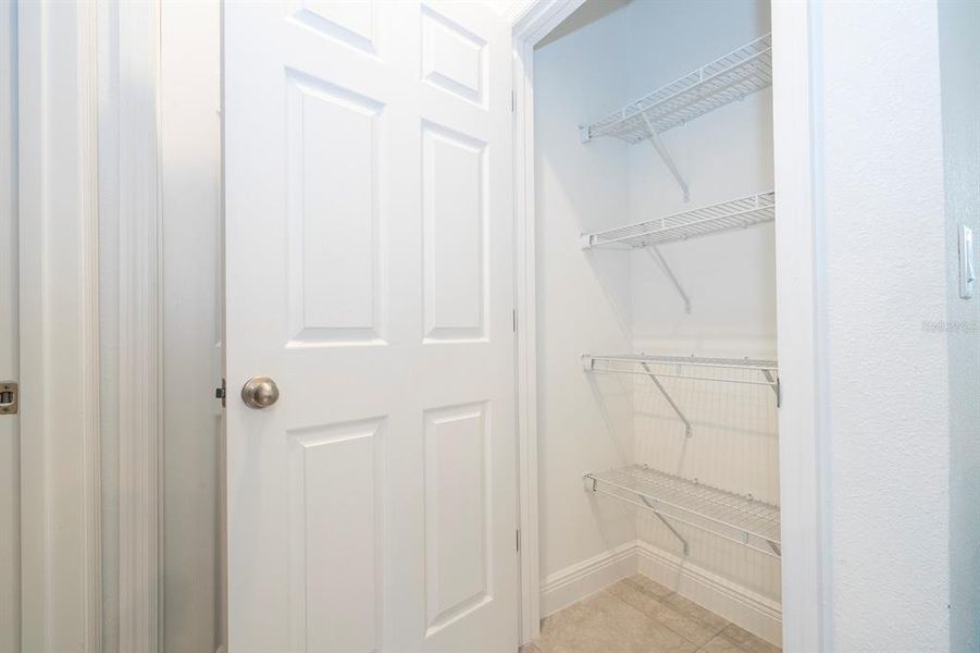 Spacious, unfurnished interior of a new home in , Ocala (Image 24).