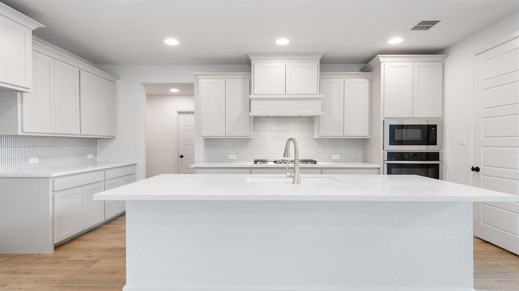 Furnished interior view inside a new home in Avondale, Fate (Image 17).