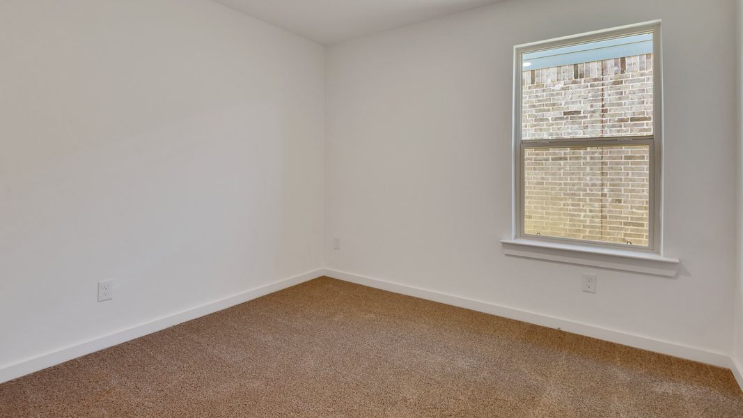 Spacious, unfurnished interior of a new home in Terra Vista, Lubbock (Image 12).