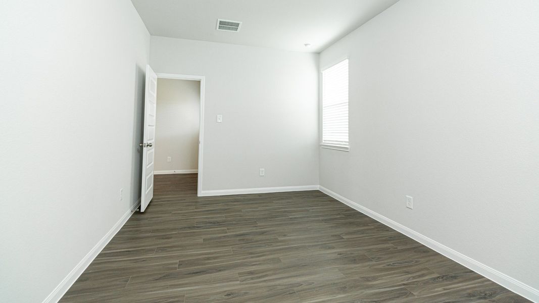 Secondary Bedroom with Full Bath Downstairs