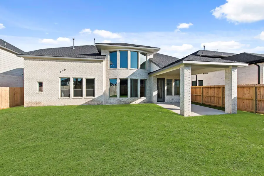 Representative image. Features, specifications, selections and colors may vary. Representative image. Features, specifications, selections and colors may vary.