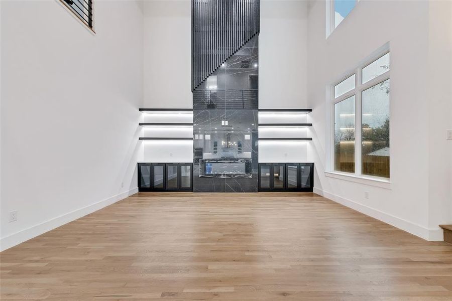 Spacious, unfurnished interior of a new home in , Dallas (Image 20). Spacious, unfurnished interior of a new home in , Dallas (Image 20).