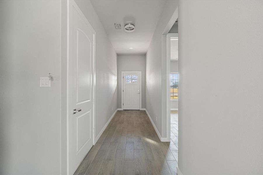 Spacious, unfurnished interior of a new home in , Kerens (Image 14).