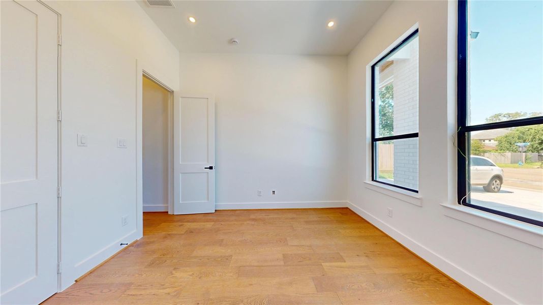 Spacious, unfurnished interior of a new home in , Houston (Image 20). Spacious, unfurnished interior of a new home in , Houston (Image 20).