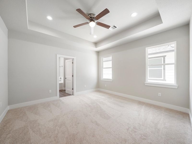 Spacious, unfurnished interior of a new home in , Houston (Image 21).