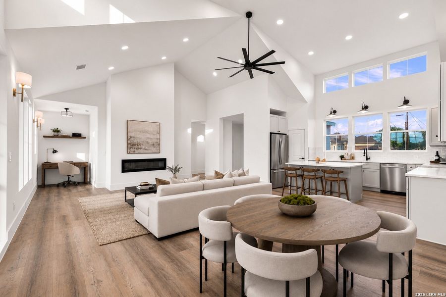 Furnished interior view inside a new home in , Bandera (Image 3).