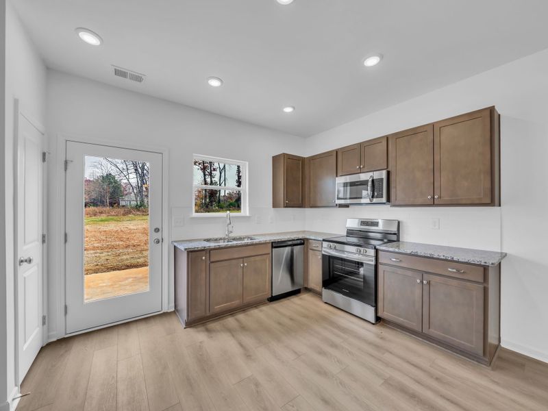 Furnished interior view inside a new home in Cantigny Park, Clarksville (Image 7).