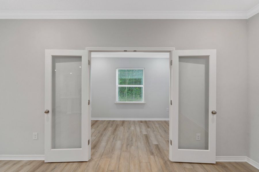 Representative unfurnished interior of a home built from the Drexel by Maronda Homes in Bellview Pointe, Bellview (Image 43).