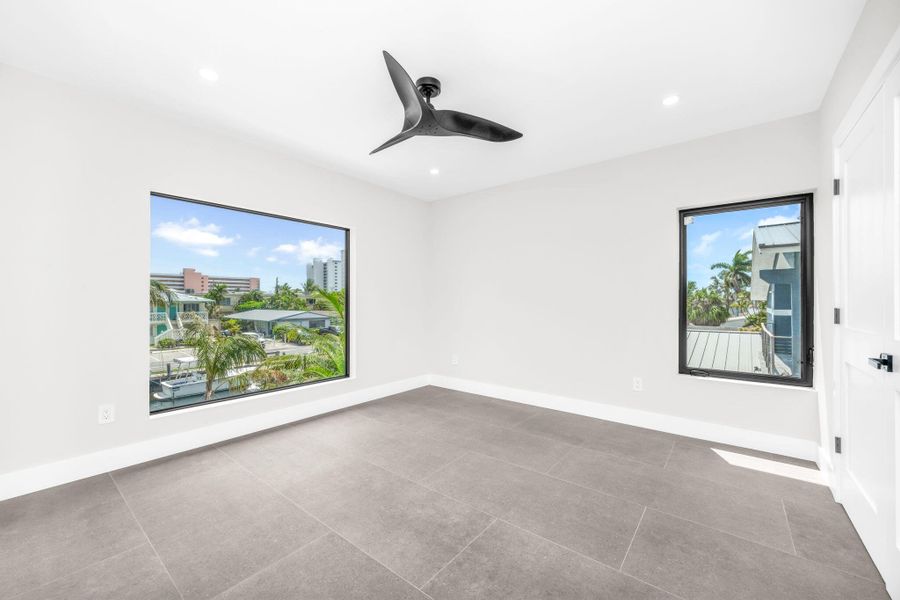 23-web-or-mls-photo-20