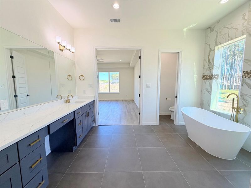 Furnished interior view inside a new home in , Dayton (Image 10).