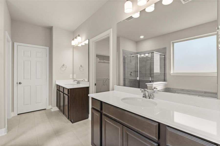 Note: Sample product photo. Actual exterior and interior selections may vary by homesite. Photo may be virtually staged