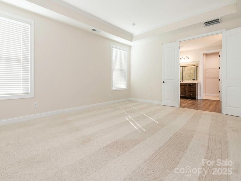Spacious, unfurnished interior of a new home in , Charlotte (Image 17).