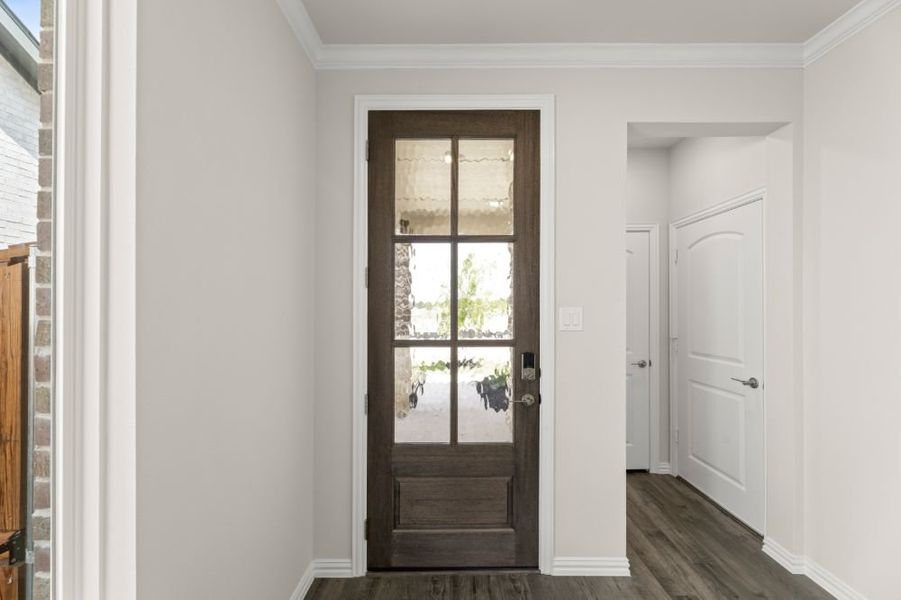 Spacious, unfurnished interior of a new home in Creekside, Royse City (Image 21).