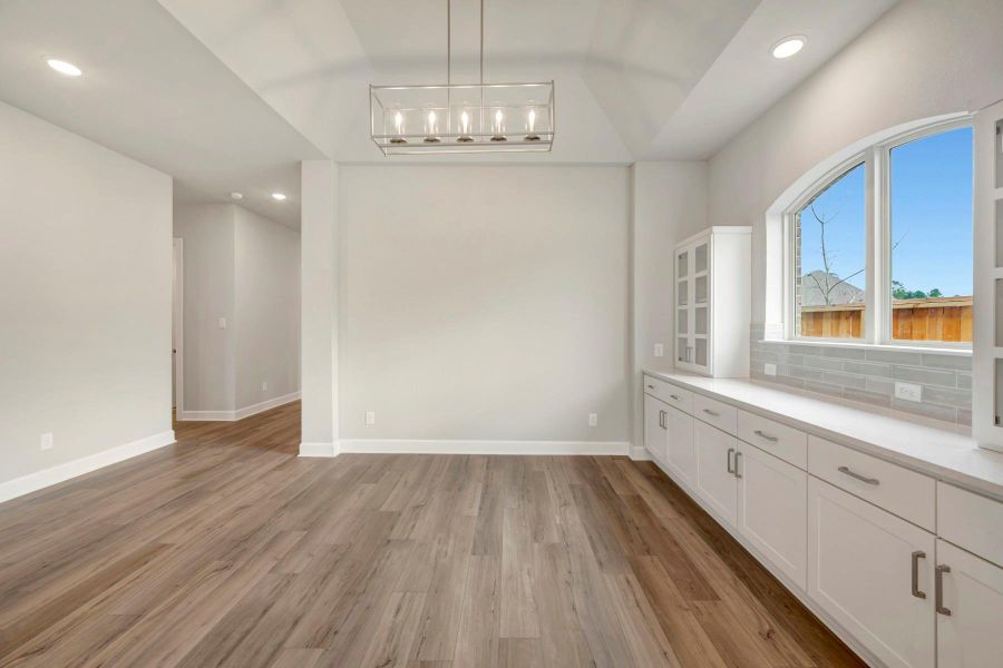 Spacious, unfurnished interior of a new home in Grand Central Park 55' Homesites, Conroe (Image 13). Spacious, unfurnished interior of a new home in Grand Central Park 55' Homesites, Conroe (Image 13).