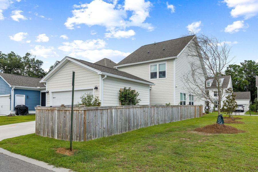 Front exterior of a new home in Twin Lakes, Johns Island, SC, highlighting curb appeal (Image 20).