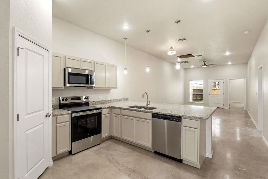 Furnished interior view inside a new home in , Copperas Cove (Image 5).