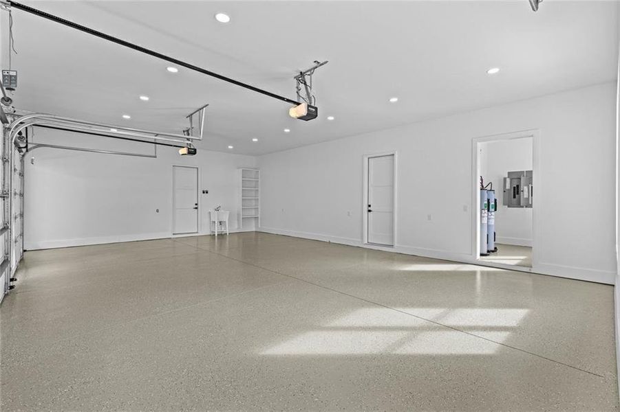 Spacious, unfurnished interior of a new home in , Loganville (Image 55).