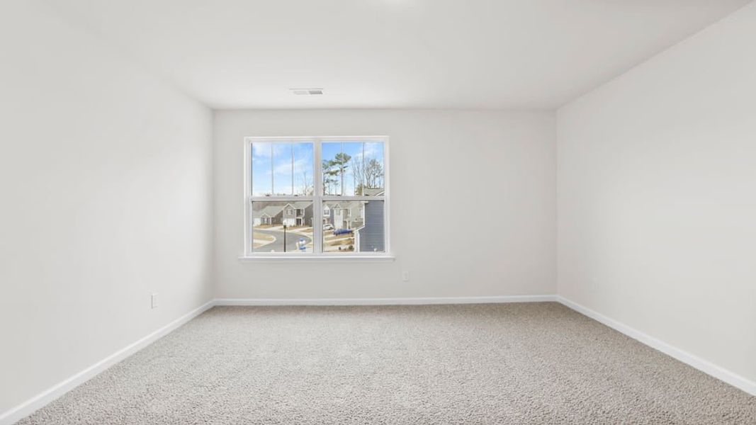 Spacious, unfurnished interior of a new home in Varner Station, Woodruff (Image 25).