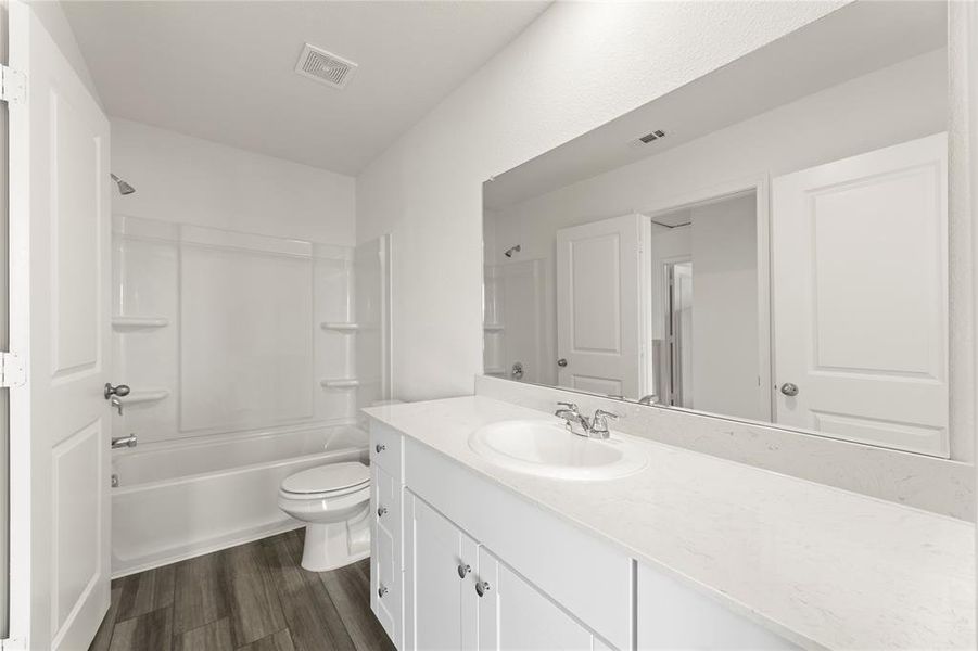 21. 5909 Sahara - 2ND Bath 21. 5909 Sahara - 2ND Bath