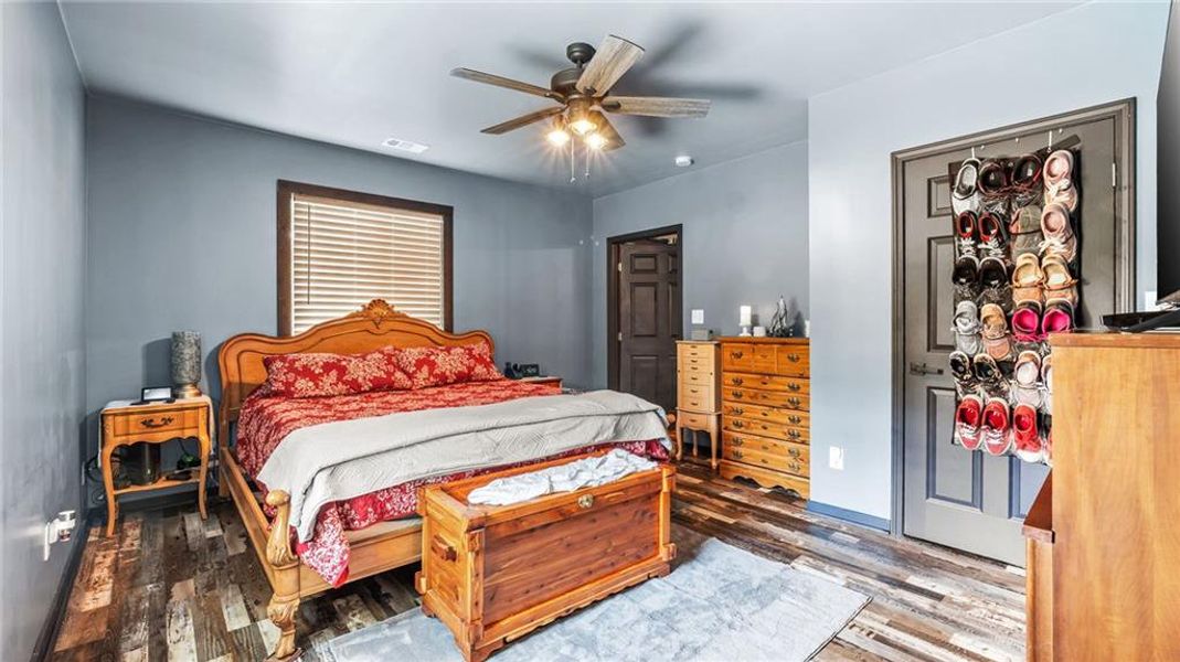 Furnished interior view inside a new home in , Ranger (Image 10).