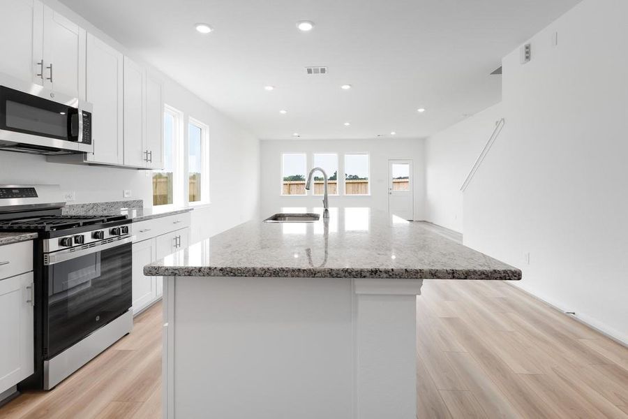 22023 Hat Creek ~ Ready Now