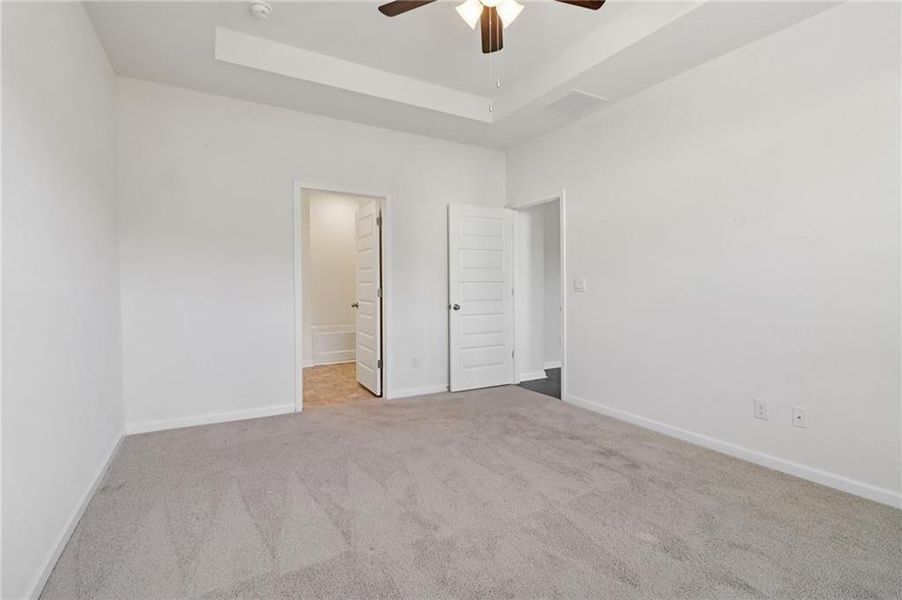 Spacious, unfurnished interior of a new home in Broder Farm, Stockbridge (Image 20).