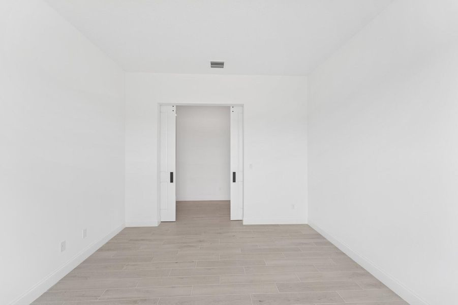 Spacious, unfurnished interior of a new home in , Port St. Lucie (Image 27). Spacious, unfurnished interior of a new home in , Port St. Lucie (Image 27).