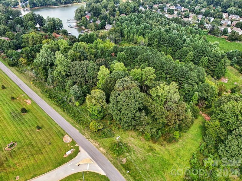 Trillium Reserve at Lake Norman community