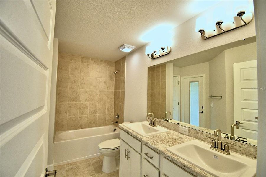 Furnished interior view inside a new home in Cadence Crossing, Auburndale (Image 13). Furnished interior view inside a new home in Cadence Crossing, Auburndale (Image 13).