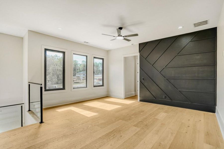 Spacious, unfurnished interior of a new home in , Lawrenceville (Image 20).