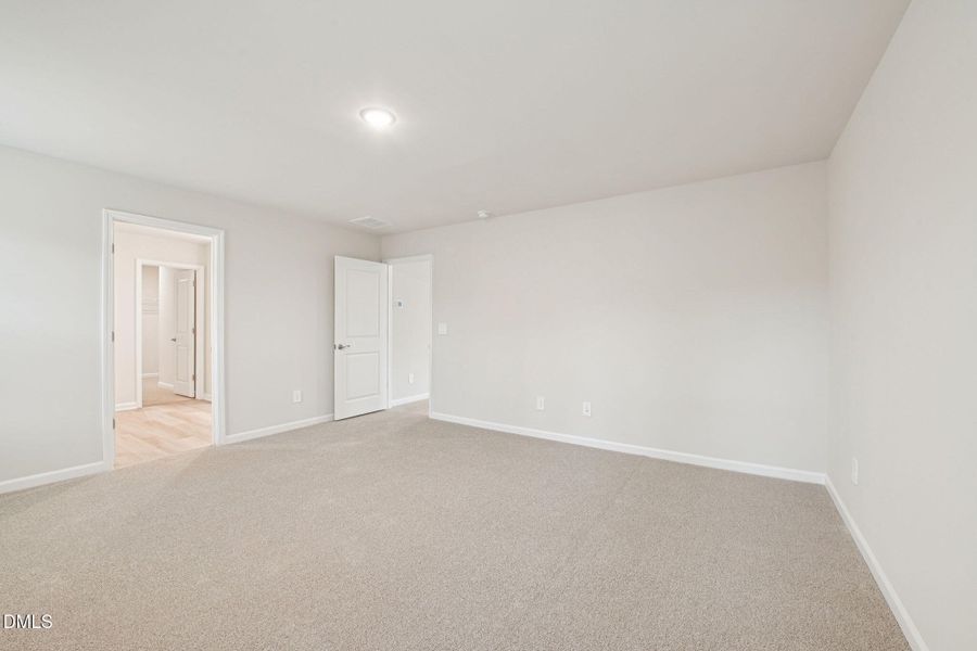 19 - Primary Bed 19 - Primary Bed