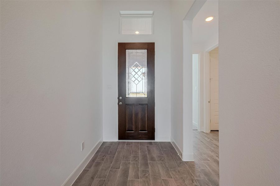 Spacious, unfurnished interior of a new home in Lago Mar, Texas City (Image 22). Spacious, unfurnished interior of a new home in Lago Mar, Texas City (Image 22).