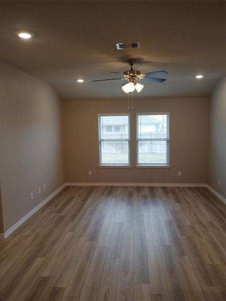 Spacious, unfurnished interior of a new home in , Bryan (Image 12).