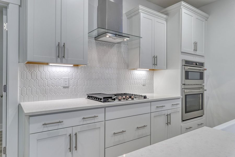 Furnished interior view inside a new home in Arcadia, Myrtle Beach (Image 12).