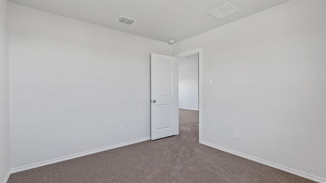 Spacious, unfurnished interior of a new home in Springhill South, Boyd (Image 29).