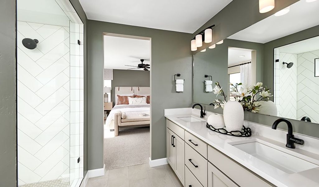 Hemingway-ABQ-VistaatMontebella Bathroom