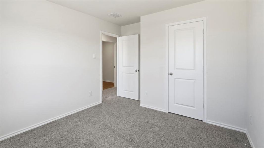 Spacious, unfurnished interior of a new home in Arbor Trails South, Princeton (Image 23).