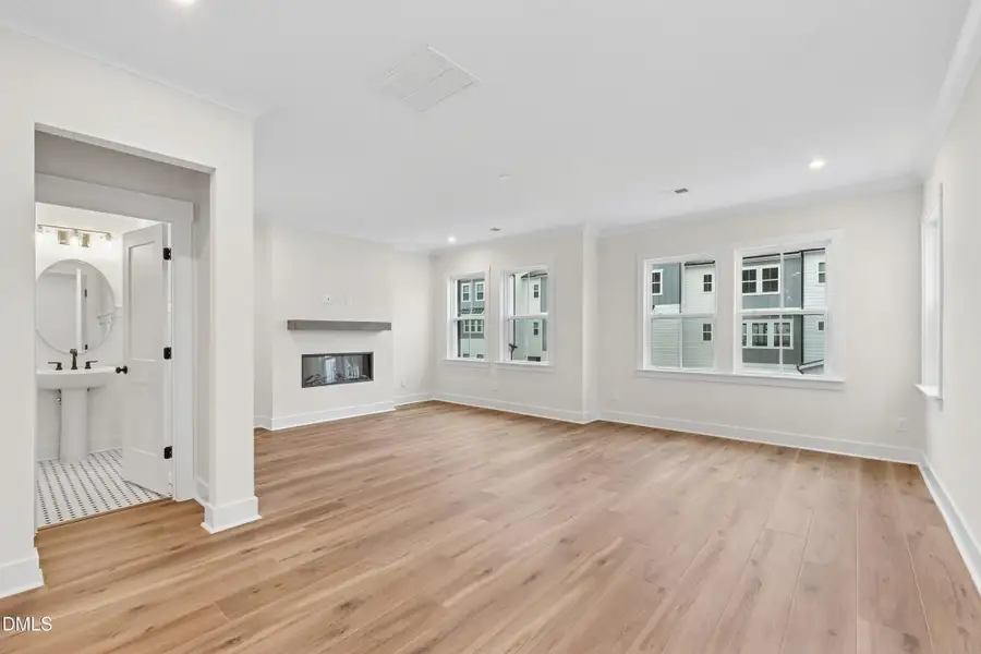 TL 91_Living Room TL 91_Living Room