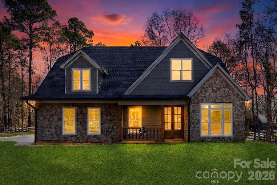 Front exterior of a new home in , Belmont, NC, highlighting curb appeal (Image 1). Front exterior of a new home in , Belmont, NC, highlighting curb appeal (Image 1).