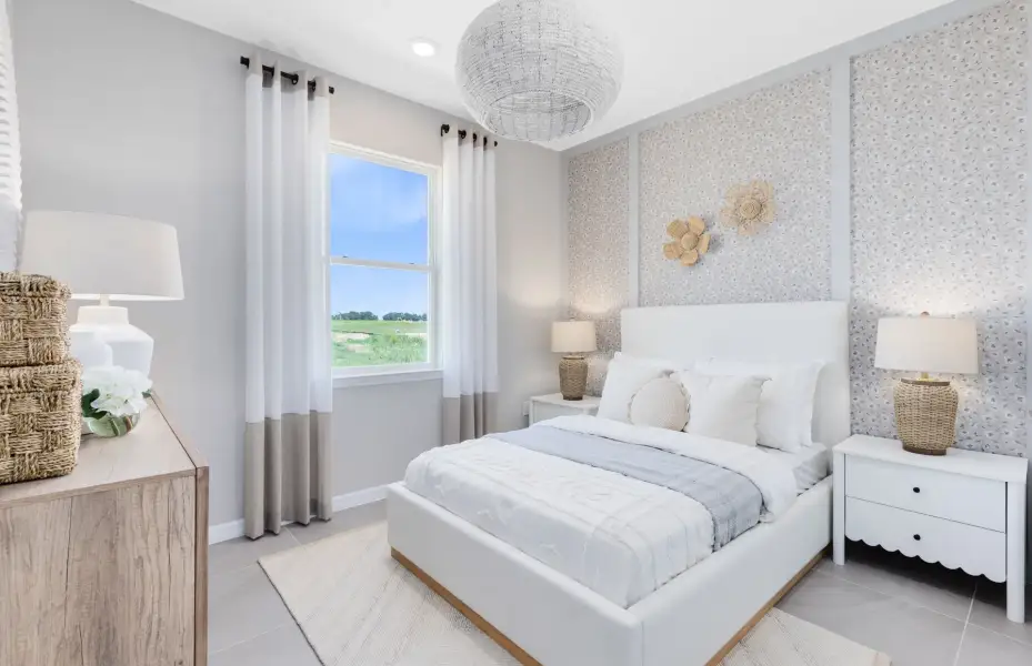 Representative furnished interior of a home built from the Concord by Pulte Homes in Highland Pines, Leesburg (Image 9).