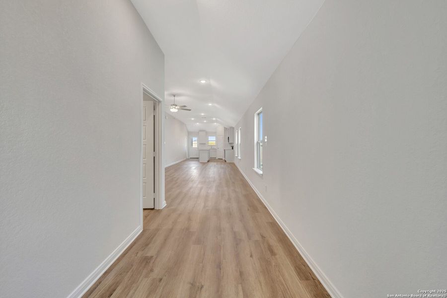Spacious, unfurnished interior of a new home in Park Place, New Braunfels (Image 25). Spacious, unfurnished interior of a new home in Park Place, New Braunfels (Image 25).