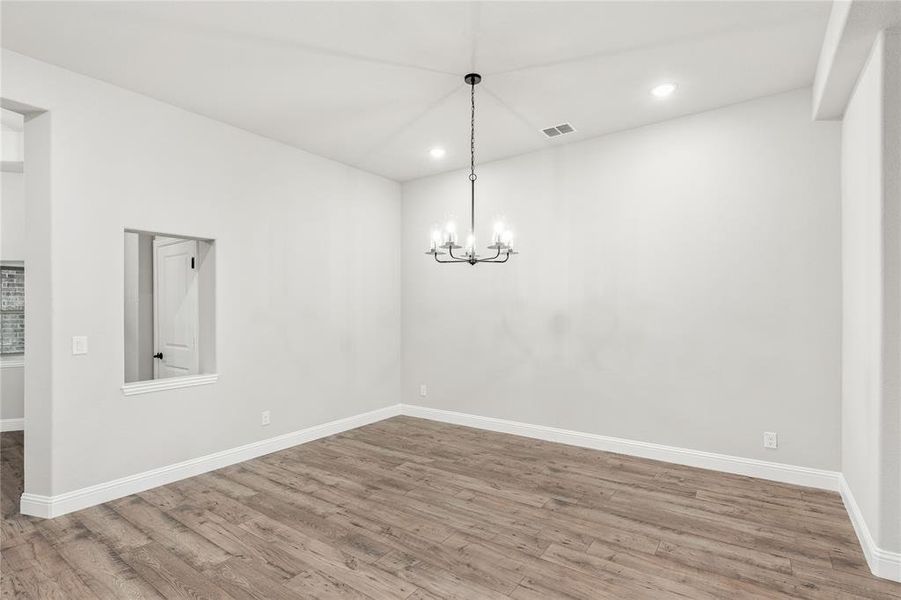 Spacious, unfurnished interior of a new home in Stone River Glen 60s, Royse City (Image 16).