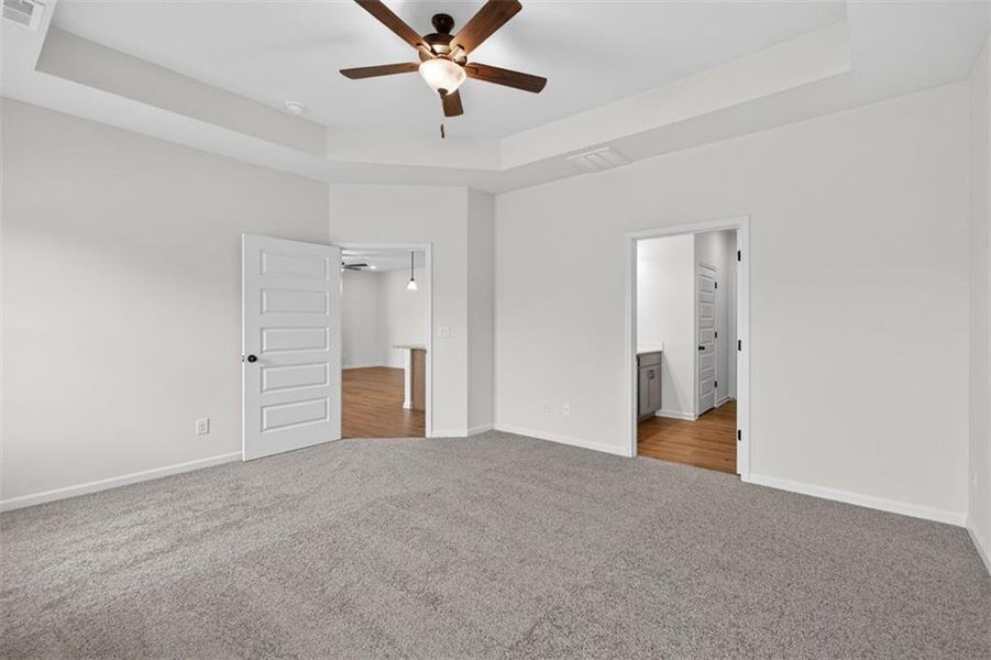 Spacious, unfurnished interior of a new home in Laurel Ridge, Rock Spring (Image 28).